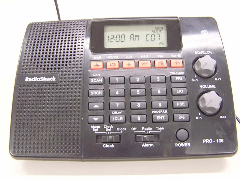 DESKTOP SCANNING RECEIVER - FCC ID AMWUB354 - Uniden America Corporation