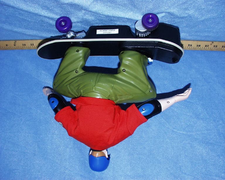 49MHz RADIO CONTROL TOY SKATEBOARDER RECEIVER - FCC ID APB95456-00B4R - Mattel Toys A Division of Mattel Inc