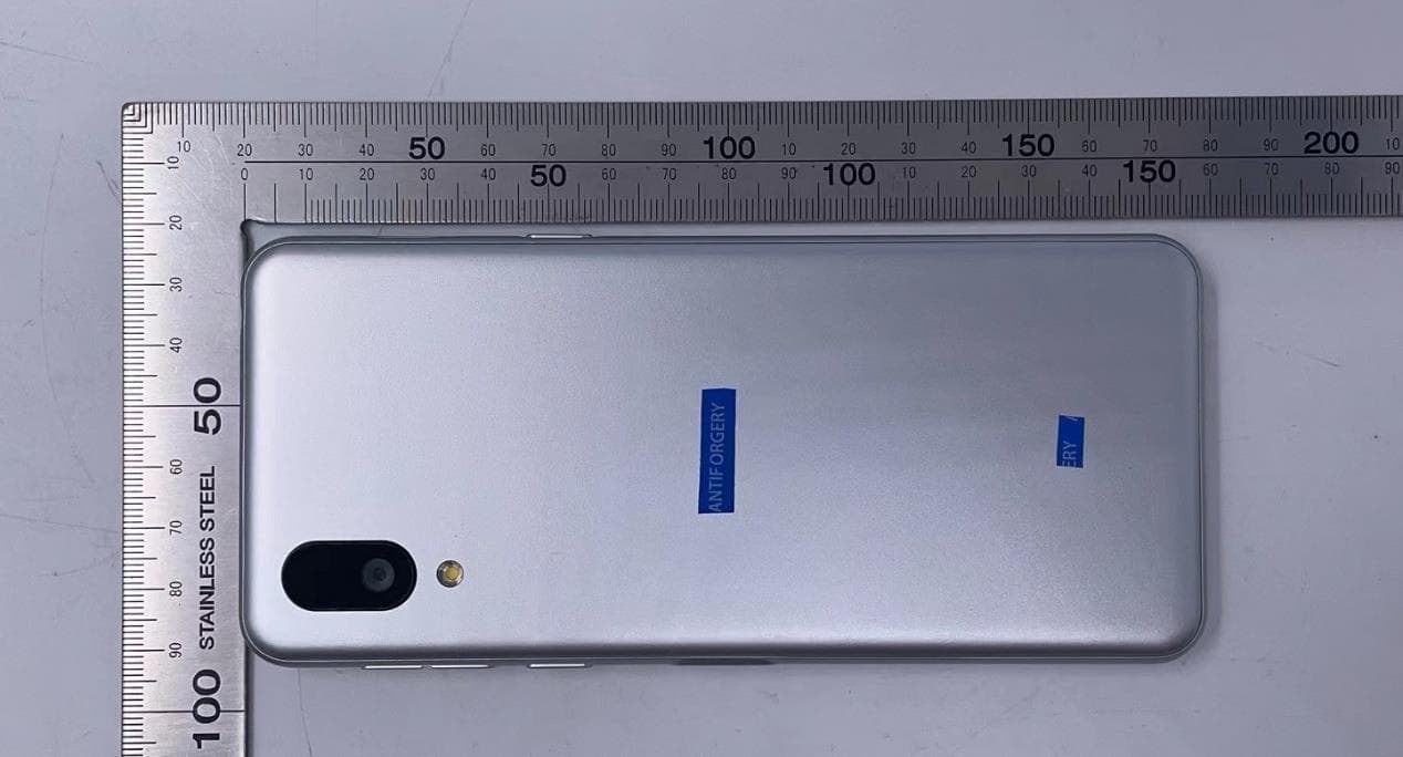 Smart phone with GSM, WCDMA, LTE, NFC, Bluetooth and WiFi - FCC ID APYHRO00318 - Sharp Corporation