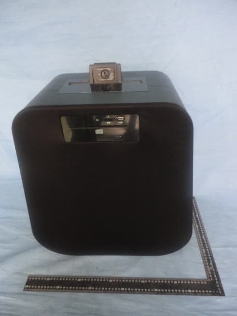 AUDIO SYSTEM FOR IPOD/IPHONE/IPAD WITH BLUETOOTH FUNCTION - FCC ID AWA-NH-6500 - NYNE MULTIMEDIA INC.