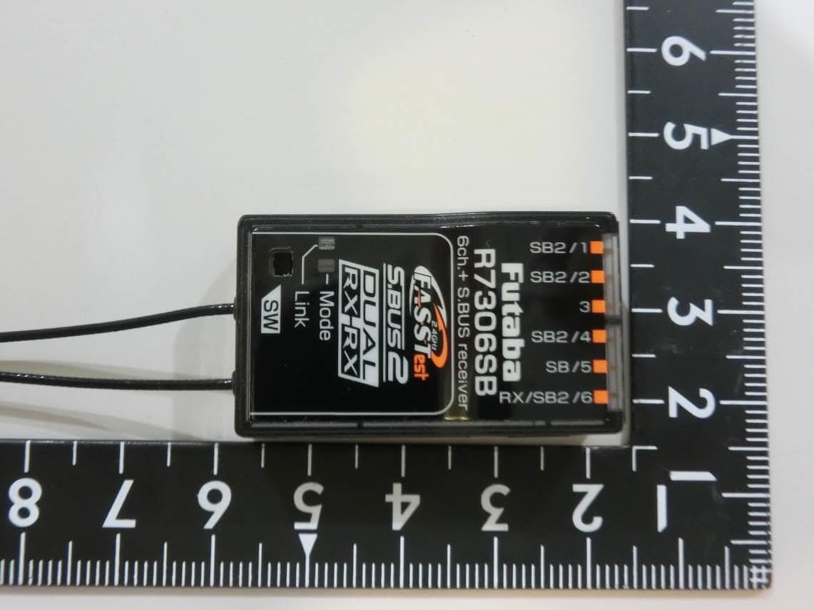 RECEIVER - FCC ID AZPR7206SB-24G - Futaba Corporation