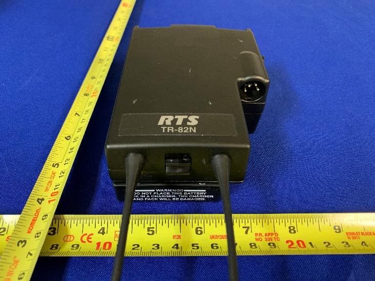 Dual Receiver Narrowband UHF Wireless Intercom Beltpack - FCC ID B5DM539 - Bosch Security Systems, Inc.
