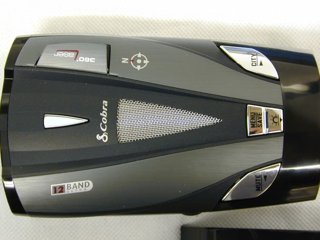 RADAR DETECTOR - FCC ID BBOXRS9930 - Cobra Electronics Corporation