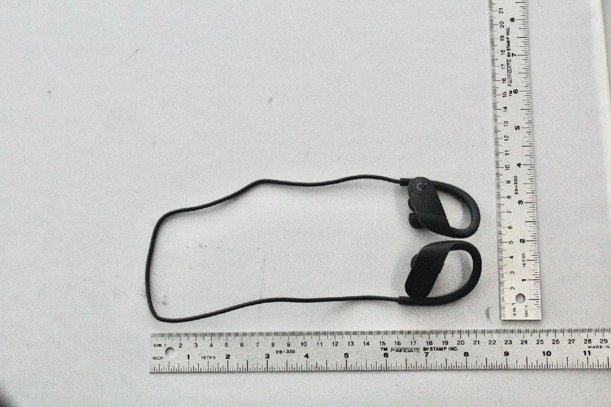 Wireless Headset - FCC ID BCGA2015 - Apple Inc.