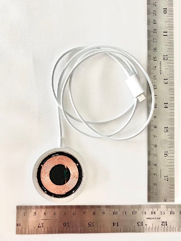 Wireless Charger - FCC ID BCGA2140 - Apple Inc.