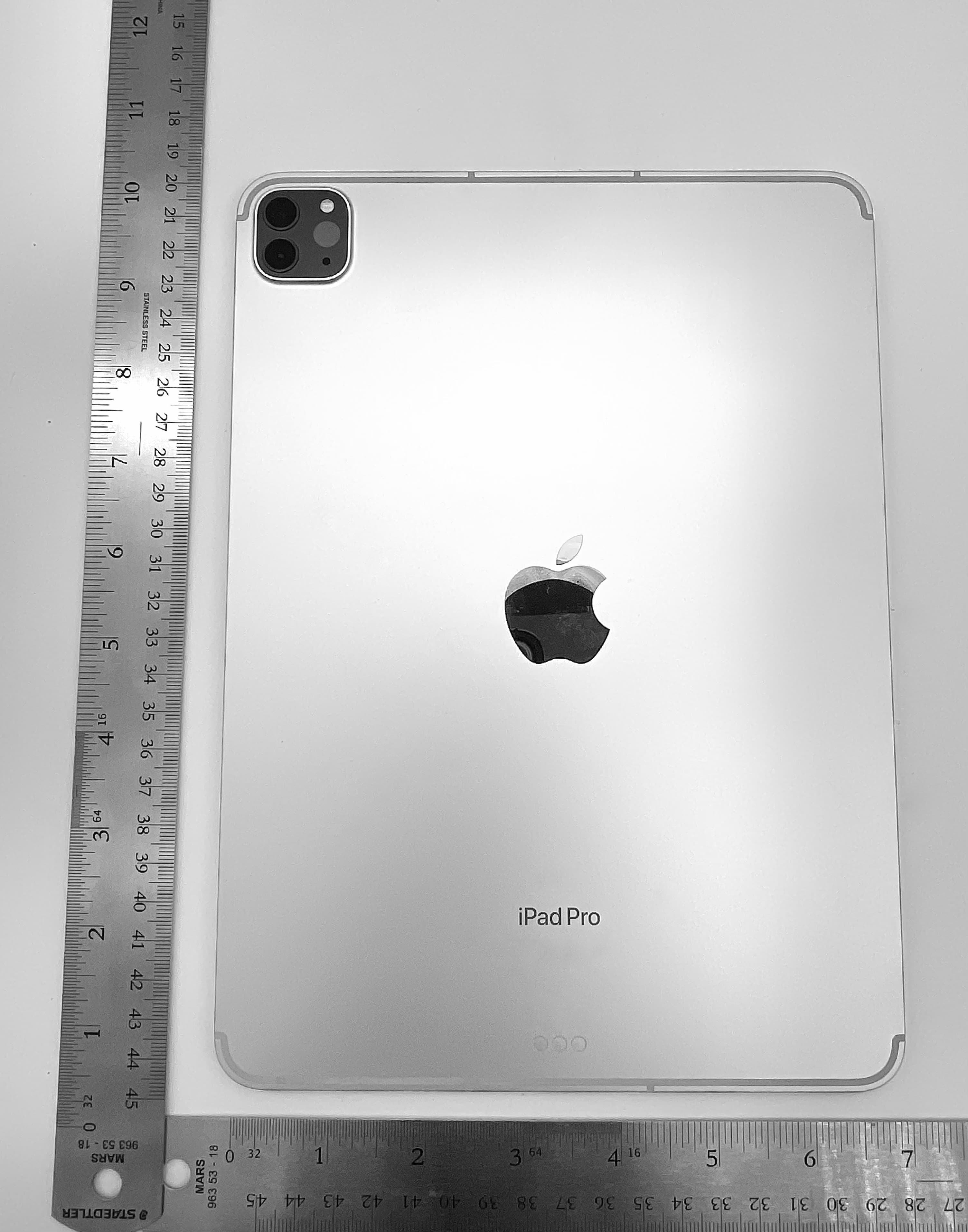 Apple iPad - FCC ID BCGA2435 - Apple Inc.
