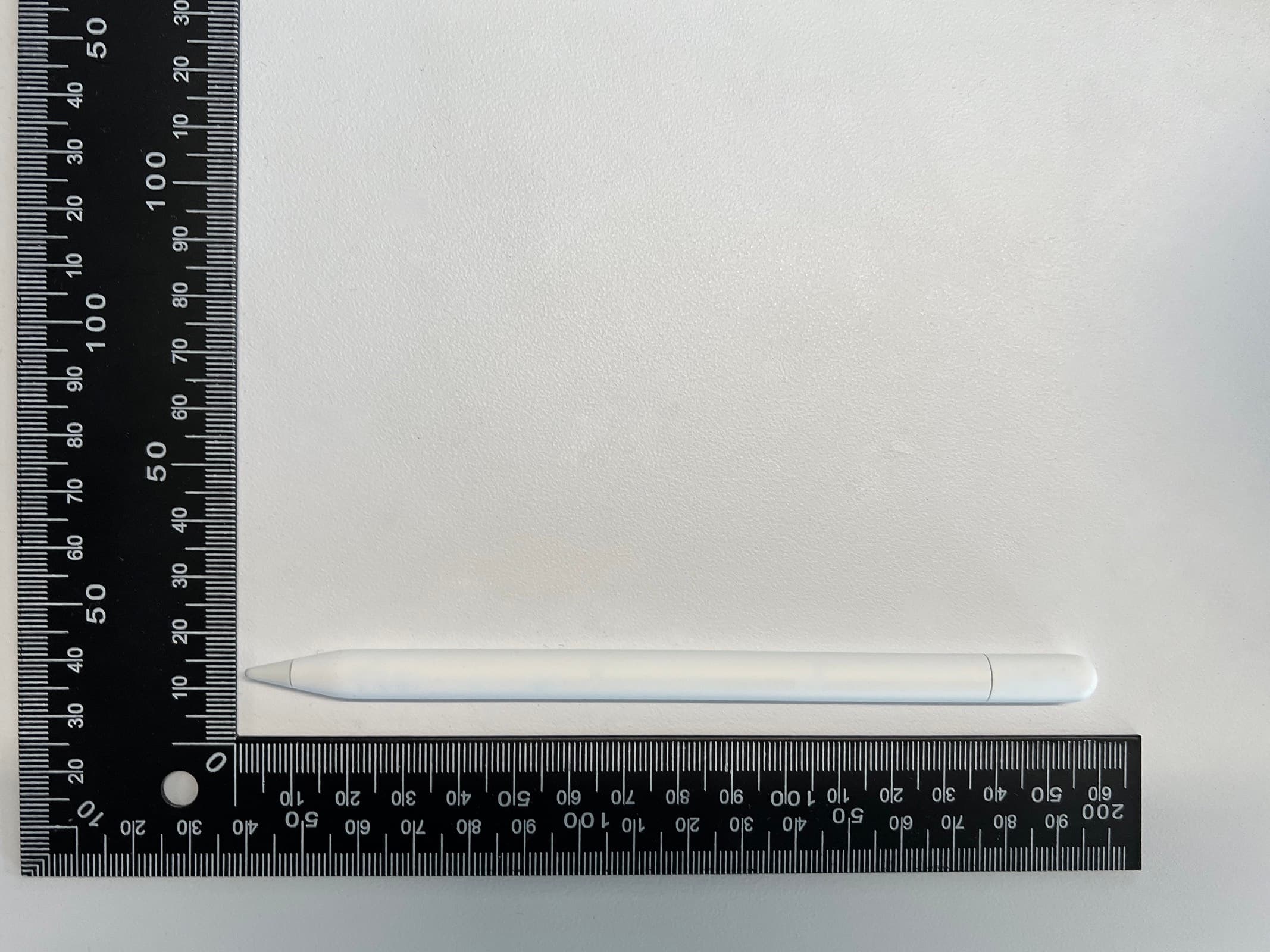 Apple Pencil - FCC ID BCGA3085 - Apple Inc.