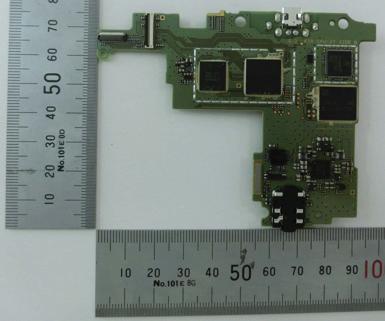 Portable Game Machine with Wireless LAN - FCC ID BKEKTR001 - Nintendo Co Ltd