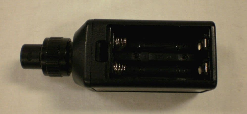 WIRELESS MICROPHONE - FCC ID BZB2000XT - Azden Corporation