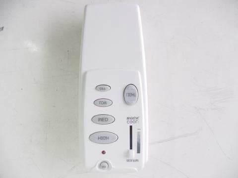 Remote Control Transmitter - FCC ID CHQ8BT7097T - Rhine Electronics Co Ltd