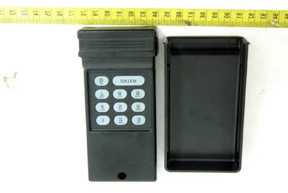 Transmitter of Remote Control - FCC ID CHQGTX740 - Rhine Electronics Co Ltd