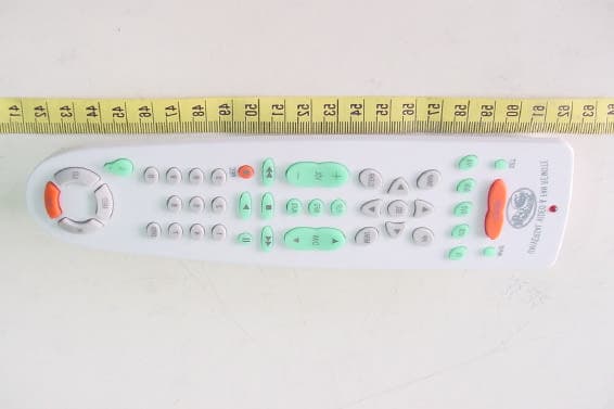 Remote Control Transmitter - FCC ID CHQUR8050T - Rhine Electronics Co Ltd
