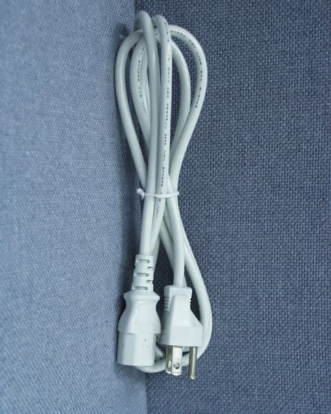 17" CRT MONITOR - FCC ID CKLC17F06090 - Hyundai Electronics Industries Co Ltd