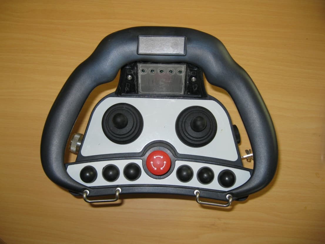 UHF TRANSMITTER - FCC ID CN27700L - Cattron North America Inc.
