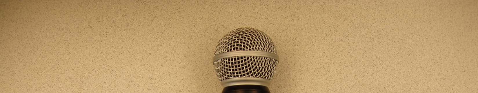 Wireless microphone transmitter - FCC ID DD4GLXD2 - Shure Incorporated