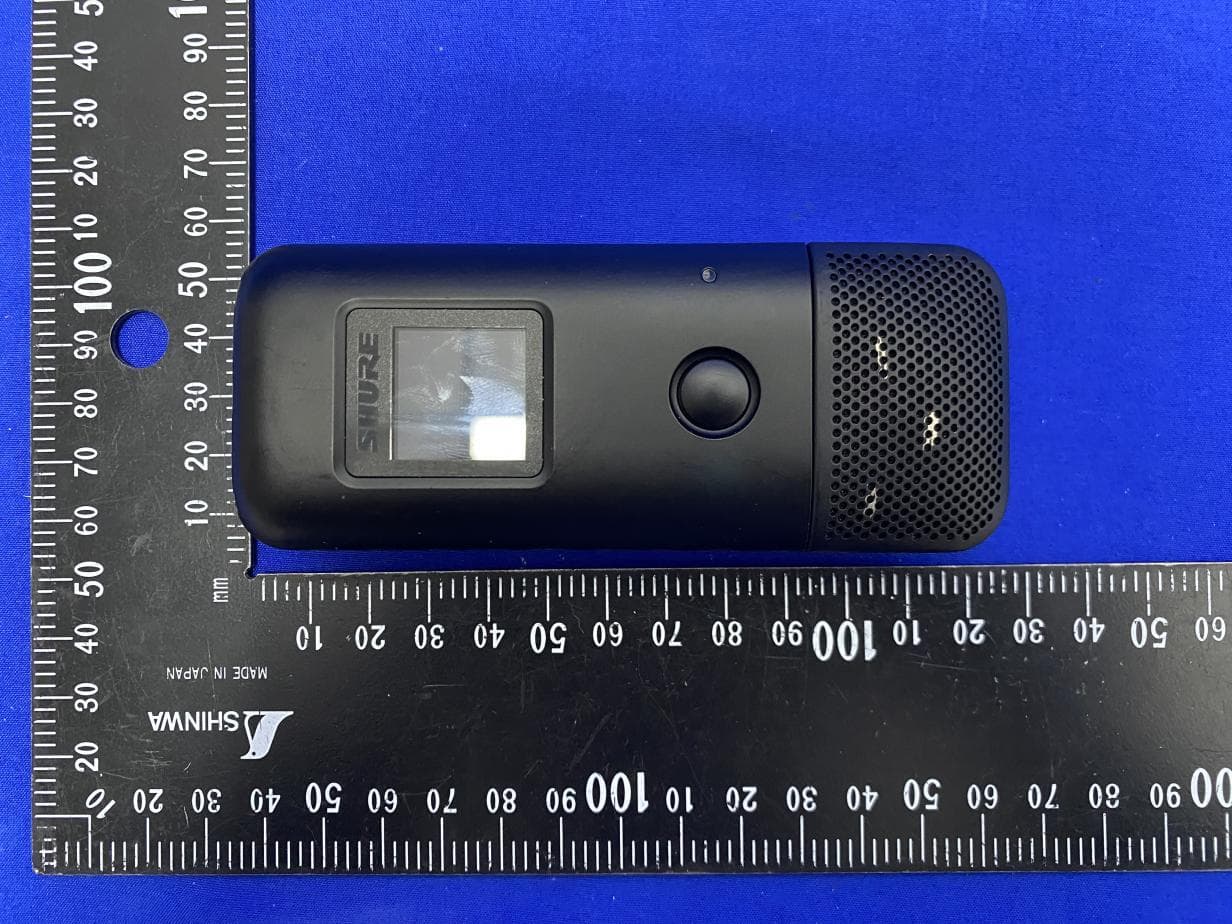 Wireless Microphone - FCC ID DD4MXW6X - Shure Incorporated