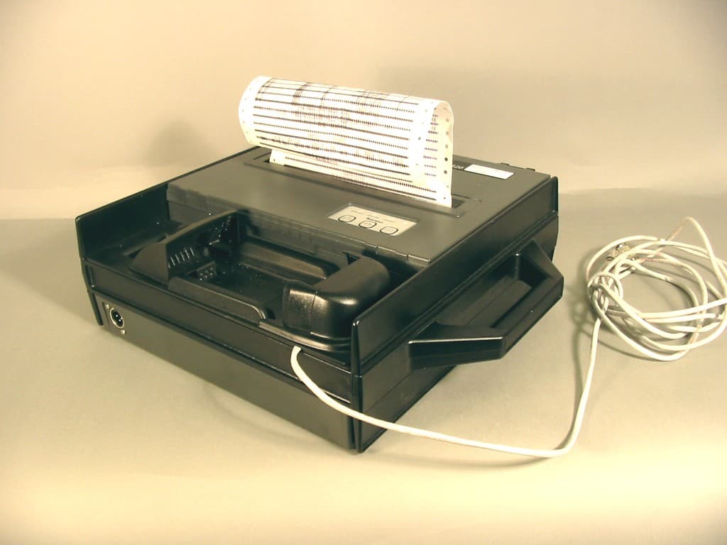 6820 Printer with Bluetooth Transmitter - FCC ID EHABTS080-1 - Intermec Technologies Corporation
