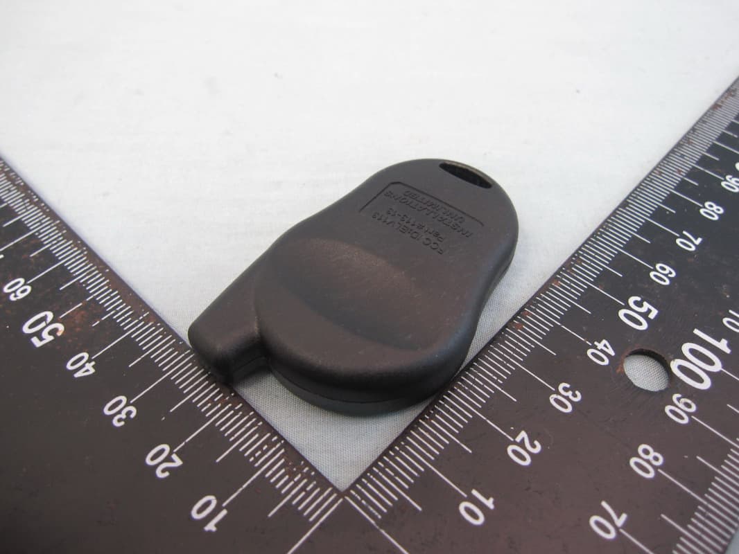 R/C Transmitter - FCC ID ELV113 - Nutek Corporation