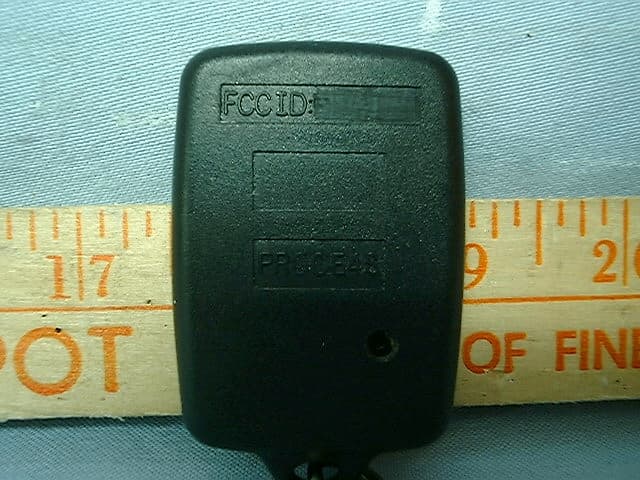 CAR ALARM TRANSMITTER - FCC ID ELVAT0G - Nutek Corporation