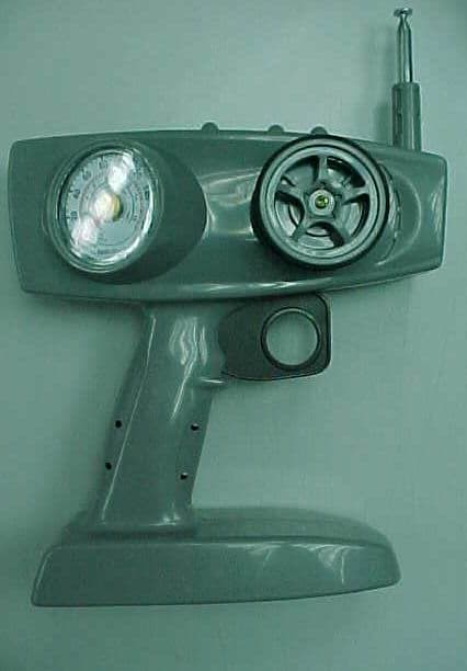 TOY TRANSCEIVER - TRANSMITTER PORTION - FCC ID F5J97927 - Ka Wah Manufactory Limited