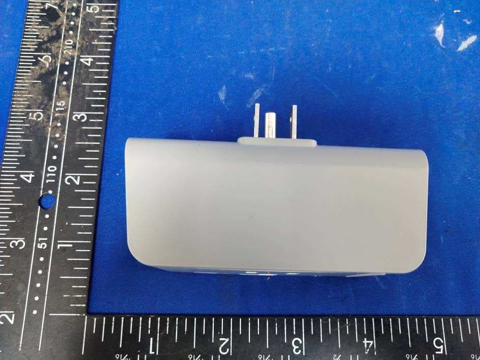 Z-wave Mini plug with metering - FCC ID FU5AN184 - Everspring Industry Co Ltd