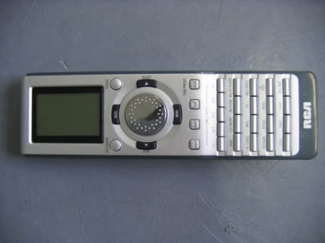 Remote Controller for 2.4GHz Wireless Audio System - FCC ID G95RS2100A - Vantiva USA LLC