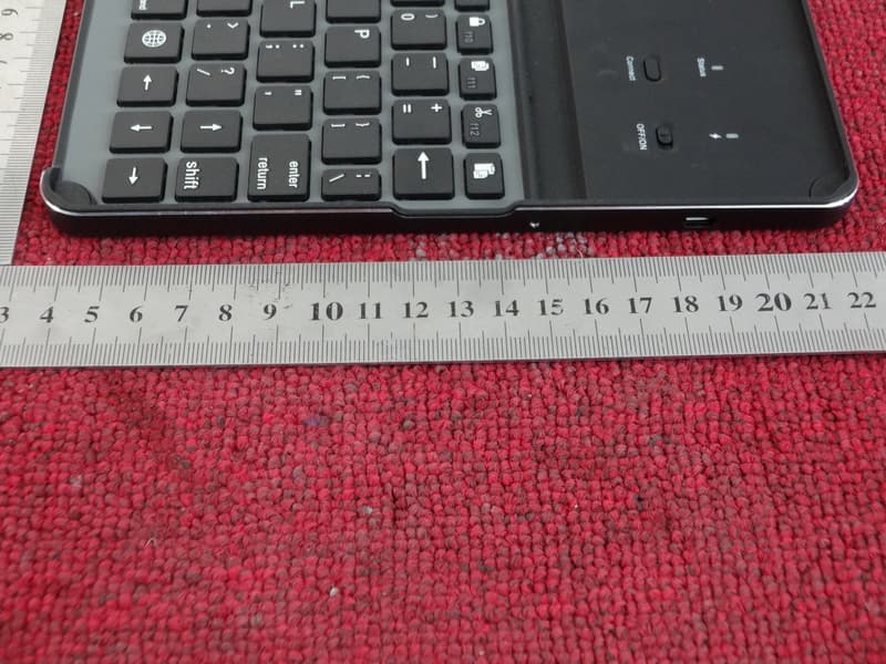 Bluetooth Keyboard - FCC ID GV3M01222 - ACCO Brands, Inc.