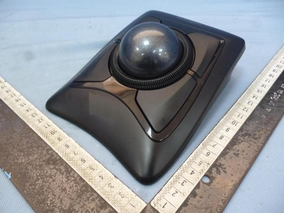 Expert MouseTM Wireless Trackball - FCC ID GV3M01286-M - ACCO Brands, Inc.