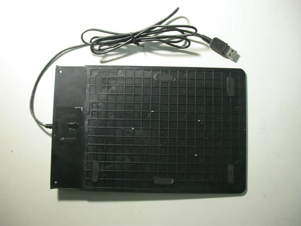 Wireless Battery Free Optical Mouse - FCC ID H8GNB90A - A Four Tech Co Ltd