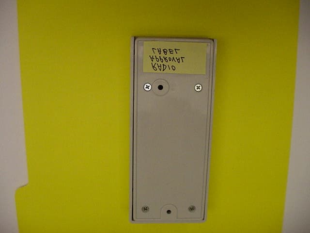 Remote Control Transmitter - FCC ID HBW1579 - Chamberlain Group LLC, The