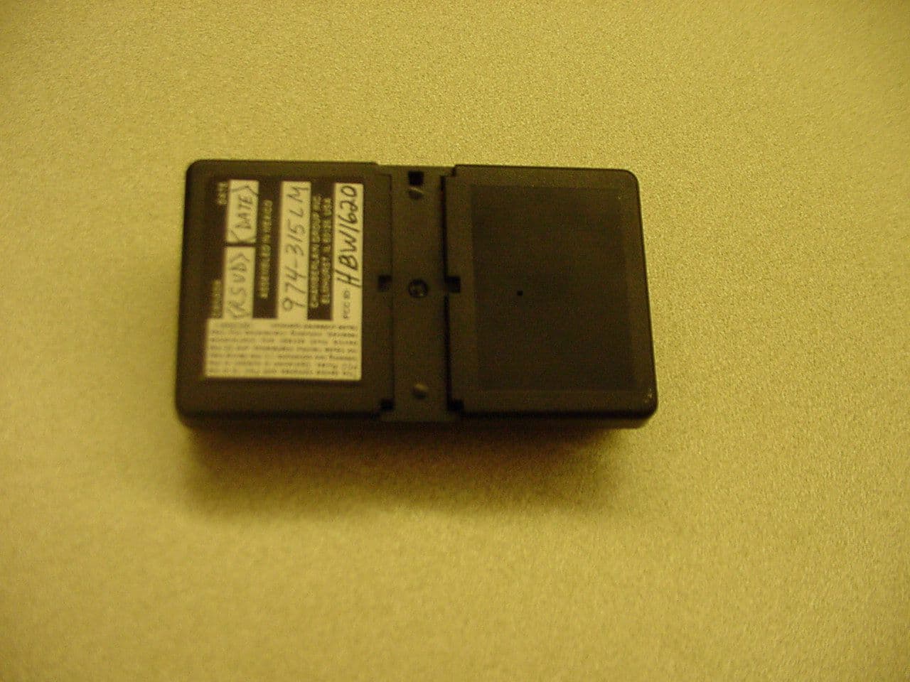 Remote Control Transmitter - FCC ID HBW1620 - Chamberlain Group LLC, The