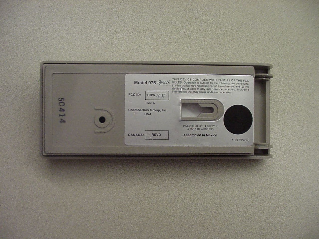 Remote Control Transmitter - FCC ID HBW1631 - Chamberlain Group LLC, The