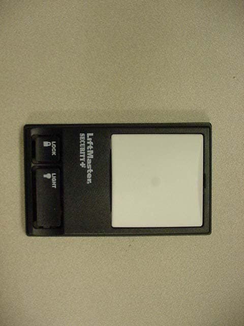Remote Control Transmitter - FCC ID HBW2292 - Chamberlain Group LLC, The