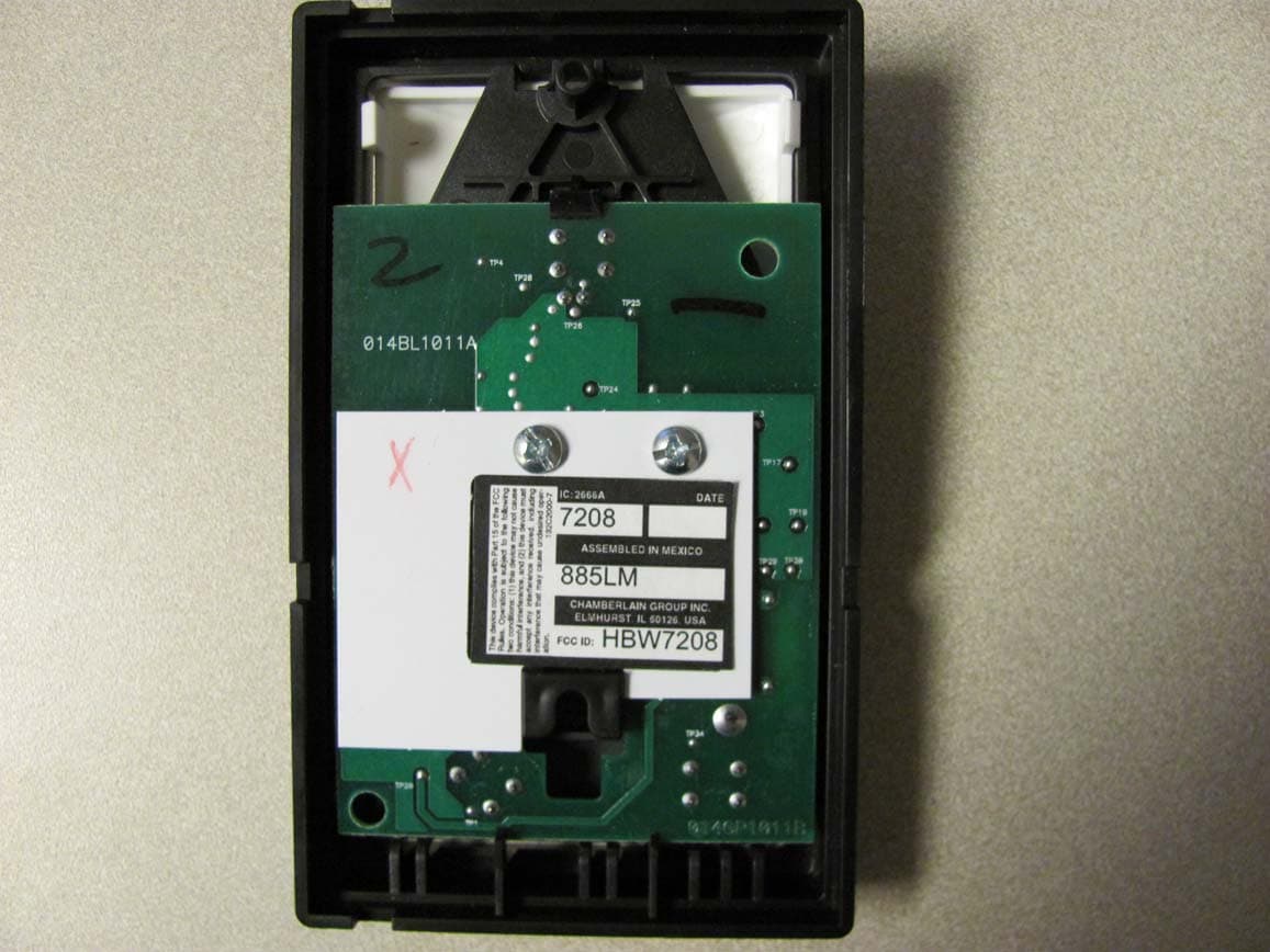 Remote Control Transmitter - FCC ID HBW7208 - Chamberlain Group LLC, The