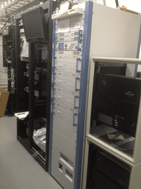 UHF 1.8kW maximum Digital TV transmitter - FCC ID HFLNV830X - Rohde & Schwarz Inc