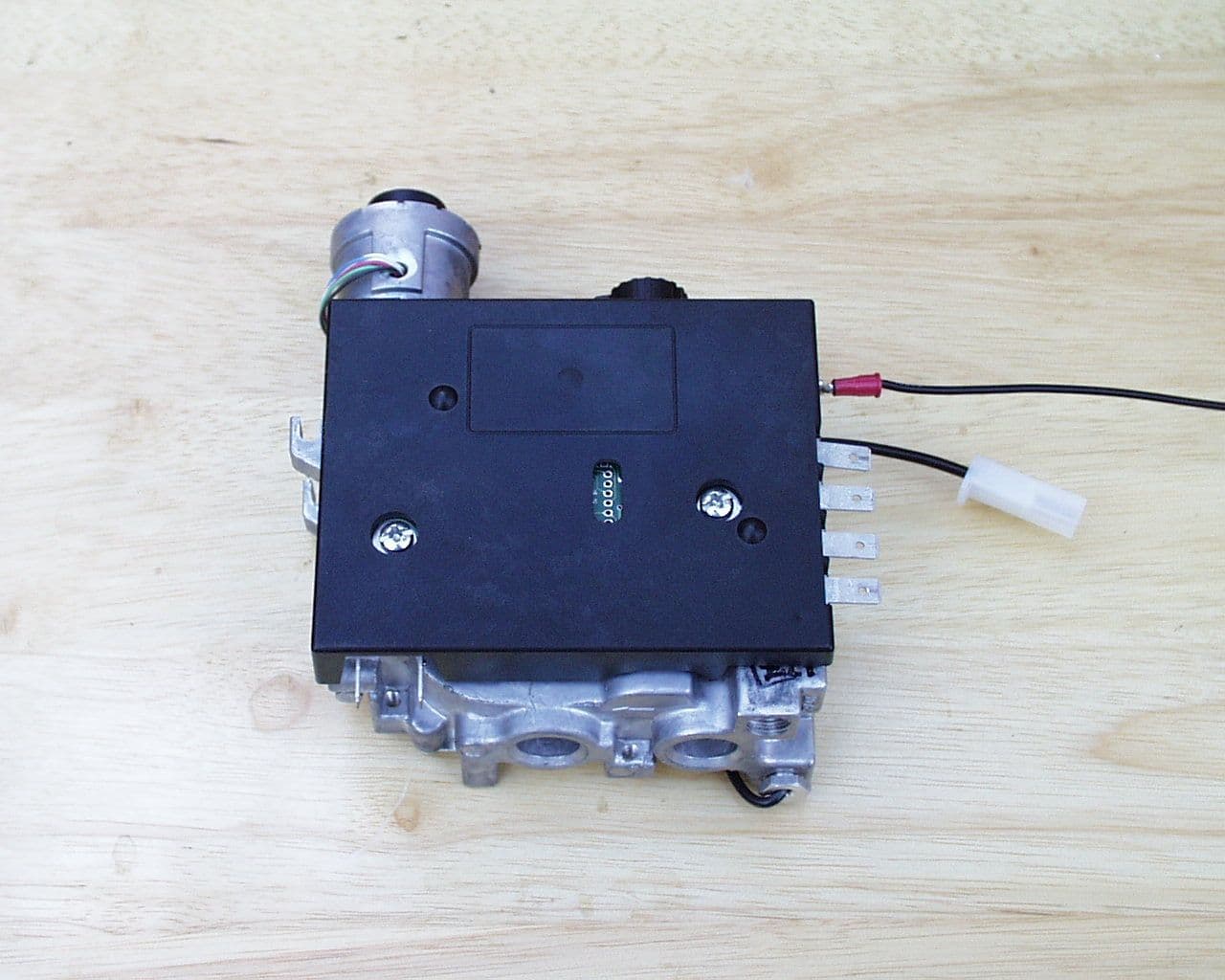 CYY - Communications Receiver used w/Pt 15 Transmitter - FCC ID HS9-RV8310 - Ademco Inc