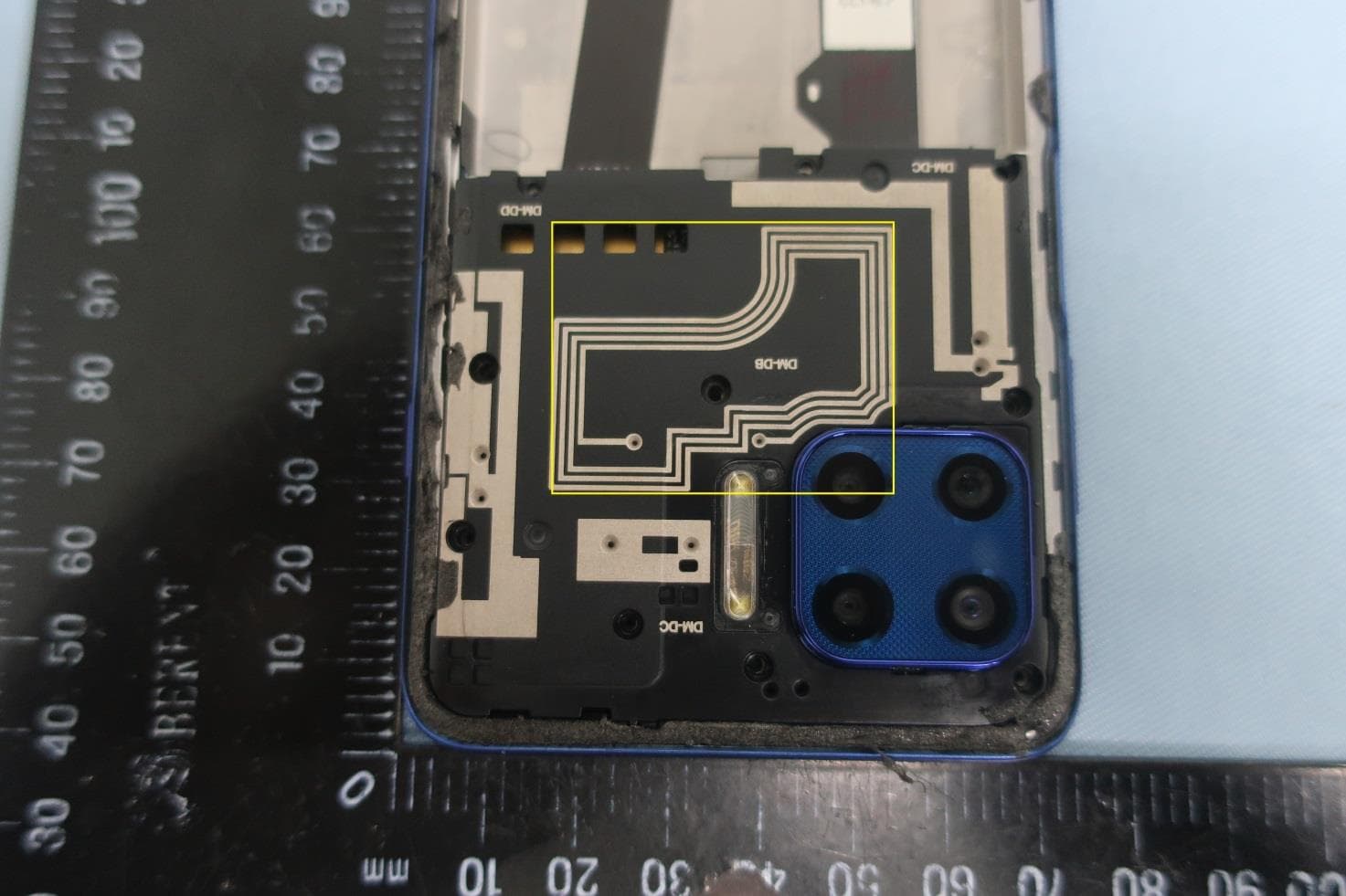 Mobile Cellular Phone - FCC ID IHDT56ZC3 - Motorola Mobility LLC