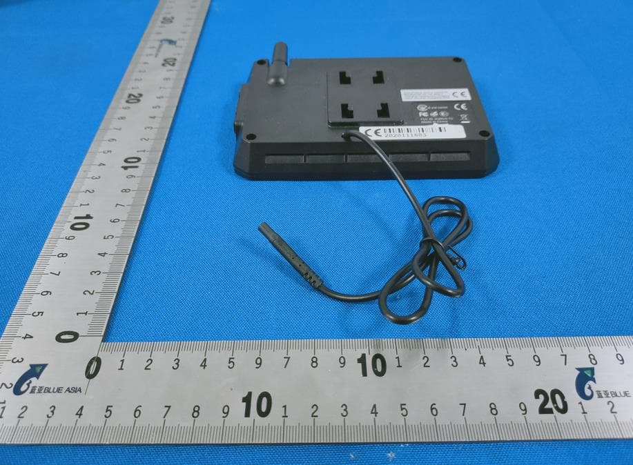 Reversing system - FCC ID IK4W7PRO - Shenzhen Auto-vox Technology Co., Ltd.
