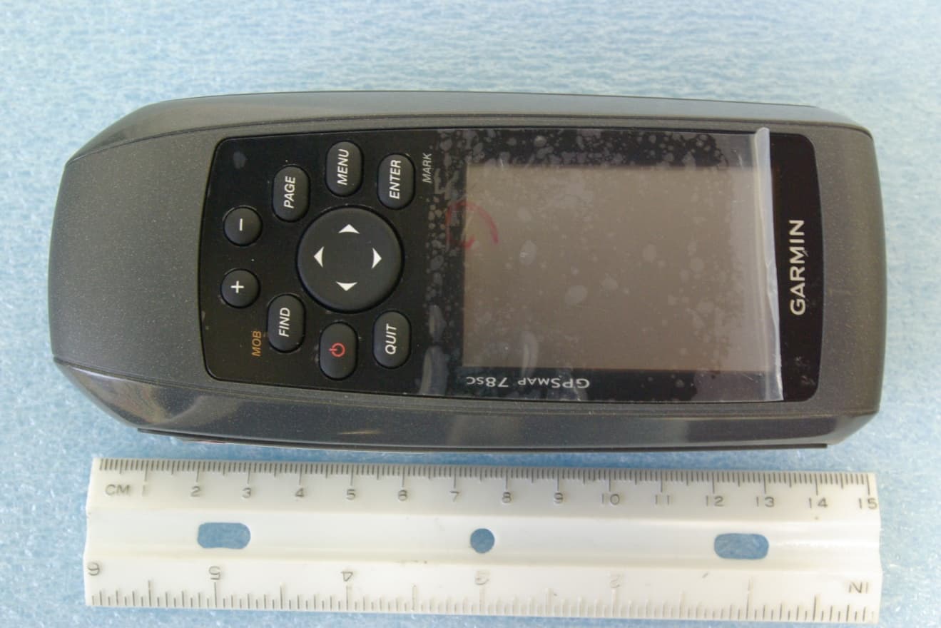 LOW POWER COMMUNICATIONS TRANSMITTER - FCC ID IPH-01664 - Garmin International Inc