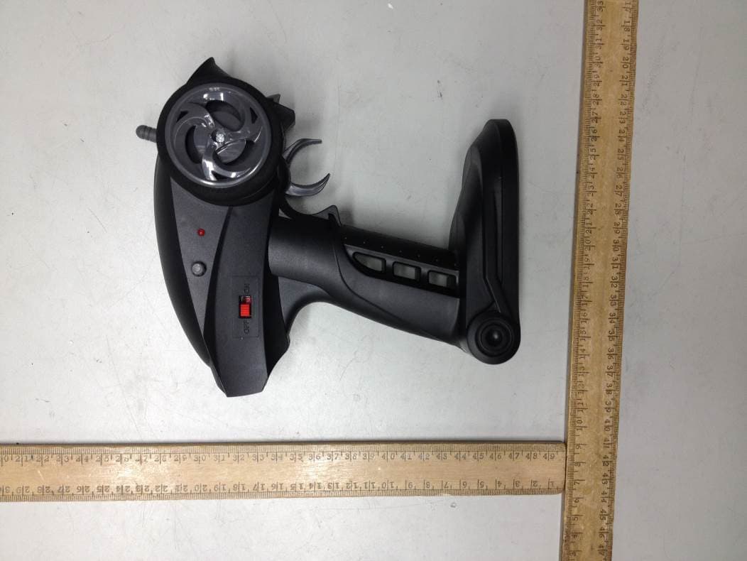 Radio Control Toy Transmitter (2.4GHz) - FCC ID IYFRVLC01 - Hobbico Inc