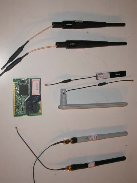 IEEE 802.11b/g Wireless LAN Mini-PCI Card - FCC ID JCK-GN-WIAG01 - GIGA-BYTE TECHNOLOGY CO., LTD.