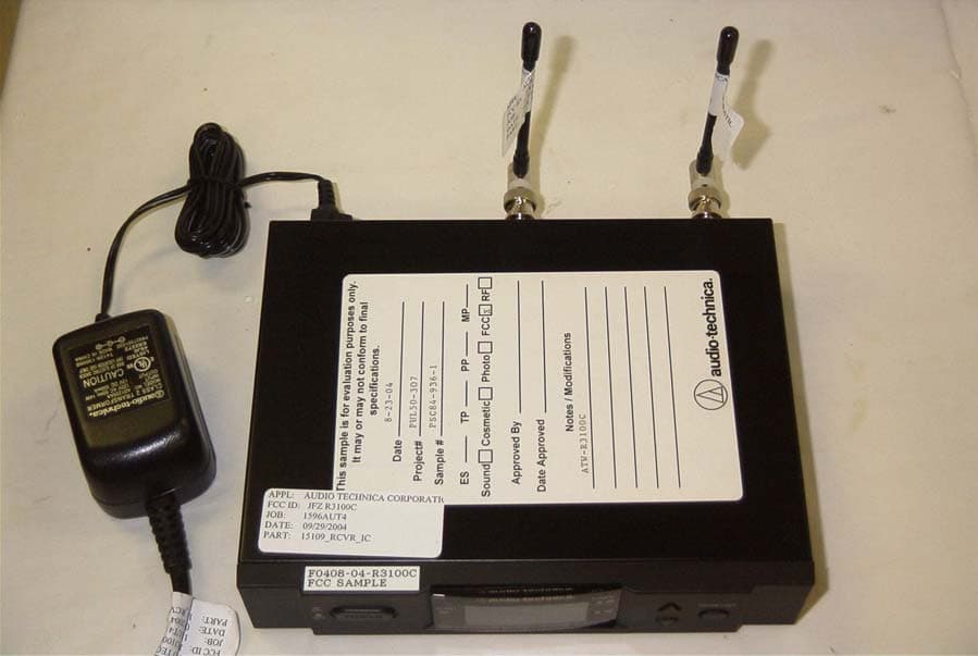 UHF RECEIVER - FCC ID JFZR3100C - Audio-Technica Corporation