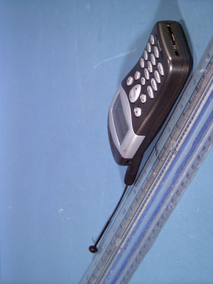 Tri-Mode Dual-Band Analog/PCS Phone (AMPS/CDMA) - FCC ID JVPH0523 - Benq Corporation