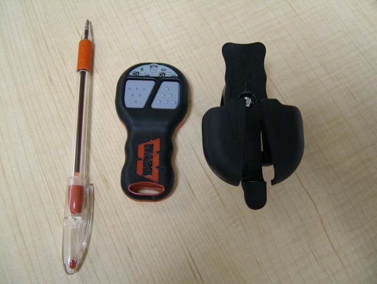 433.92MHz REMOTE CONTROL TRANSMITTER - FCC ID K3XWTX001 - Warn Industries Inc