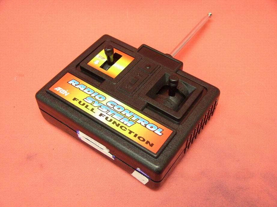 RC Car - FCC ID L9G766510T - Artin Industrial Co Ltd