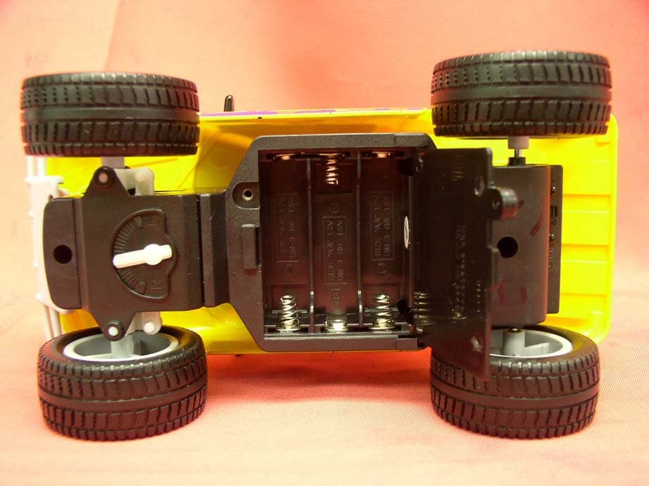 RC Car - FCC ID L9G793509R - Artin Industrial Co Ltd