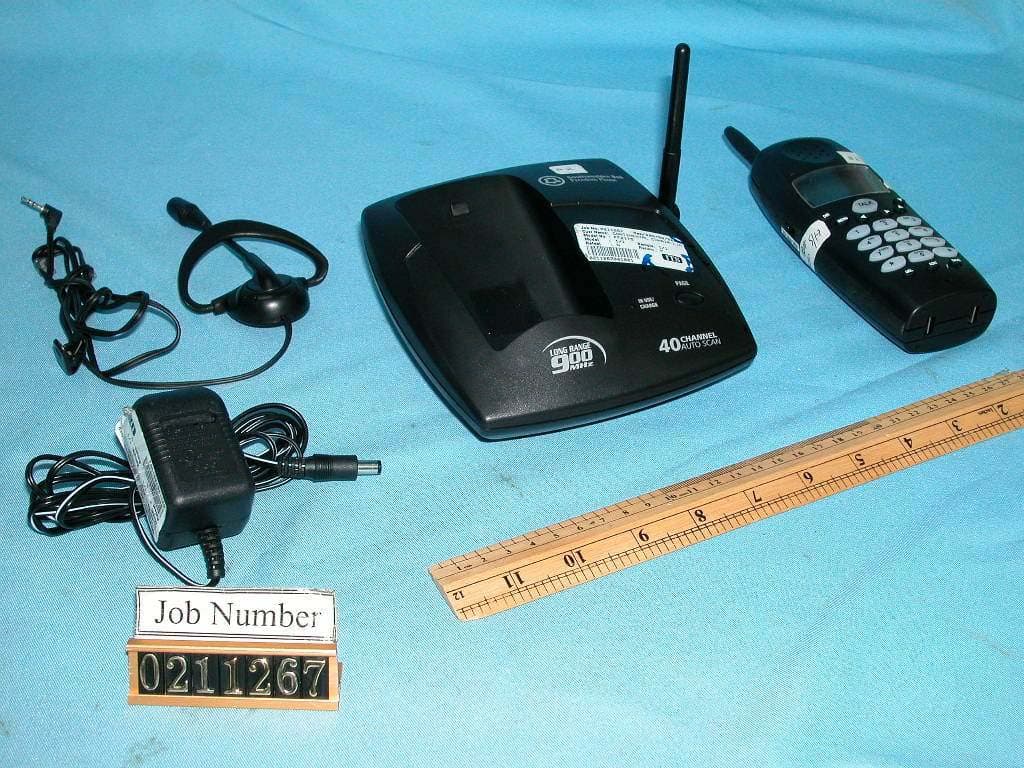 900MHz 40 Channel Analog Modulation Cordless Phone - FCC ID LBBFF2115HT - Continental Conair Limited