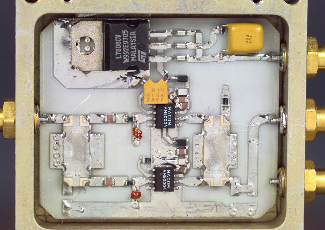 BI-DIRECTIONAL AMPLIFIER - FCC ID NT3BDA-1819-60 - Communication Components Inc