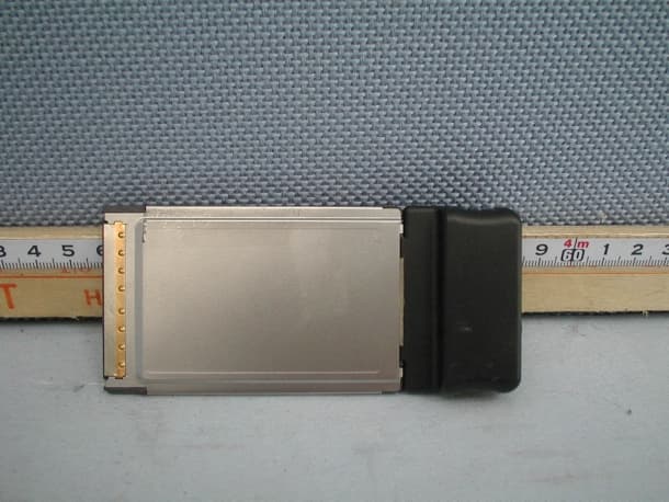IEEE 1394 Card Bus With PCMCIA Interface - FCC ID NUOUT-T2PC - Unixtar Technology