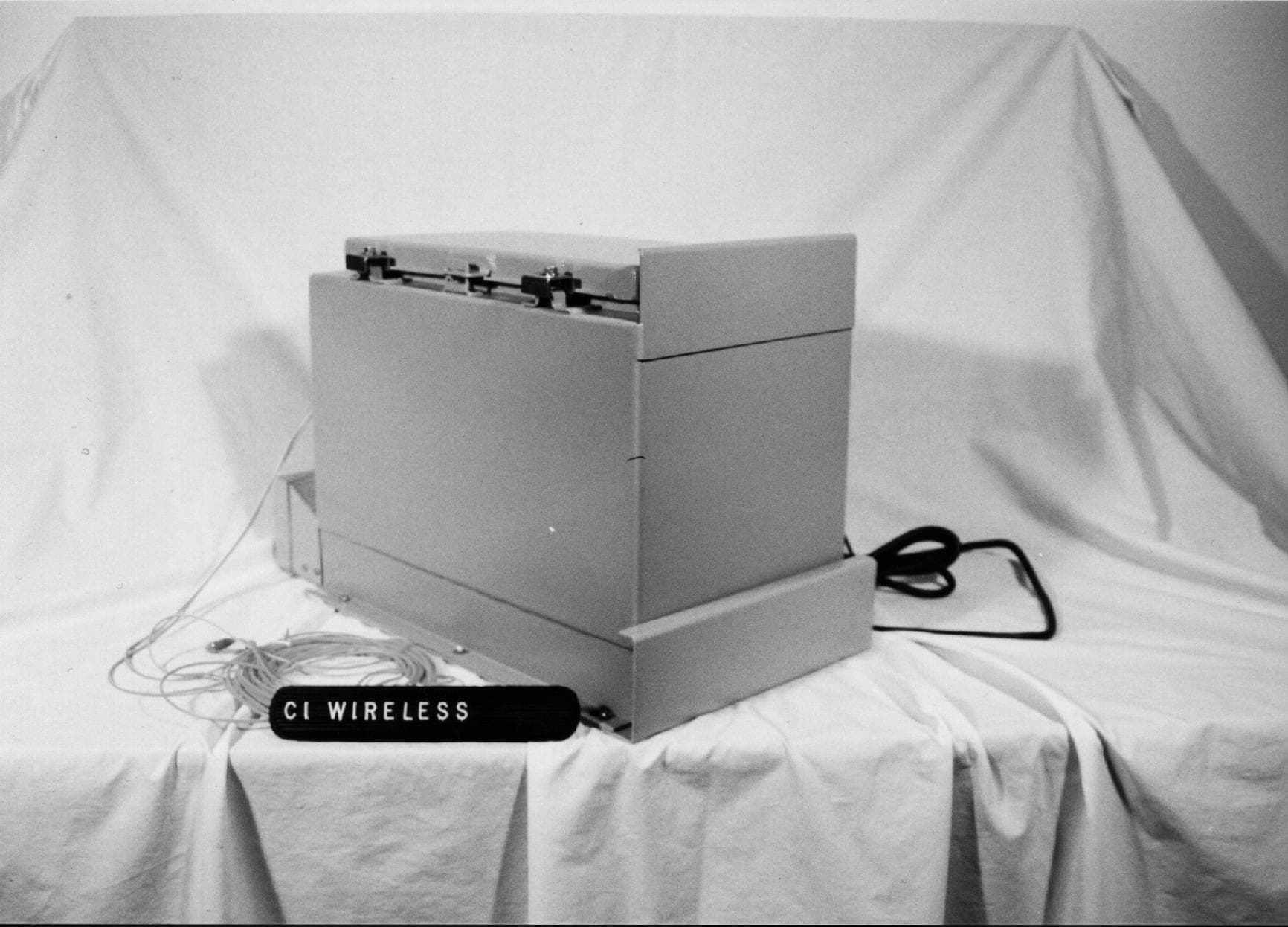 1900 MHz PCS Band 8 Watt Repeater - FCC ID NUW008EKO19 - EMS Technologies Inc